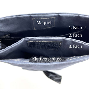 Hunde Leckerlibeutel zum Umhängen - groß - 3 Fächer - Handy / Schlüssel - aus Dry Oilskin - emma und hugo